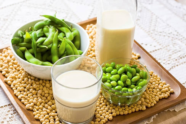 Đậu nành giàu Isoflavones giúp cân bằng nội tiết tố nữ hiệu quả 
