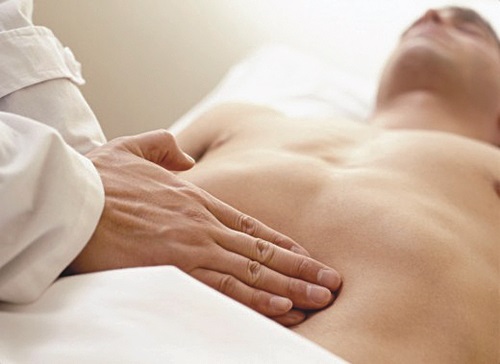 Buồn nôn khó chịu có thể là biểu hiện của chứng loét dạ dày