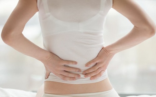 Các cơn đau kéo dài là dấu hiệu của đau đốt sống lưng