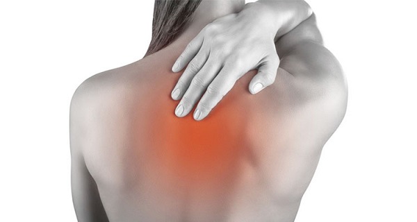 Các cơn đau âm ỉ là biểu hiện thường thấy
