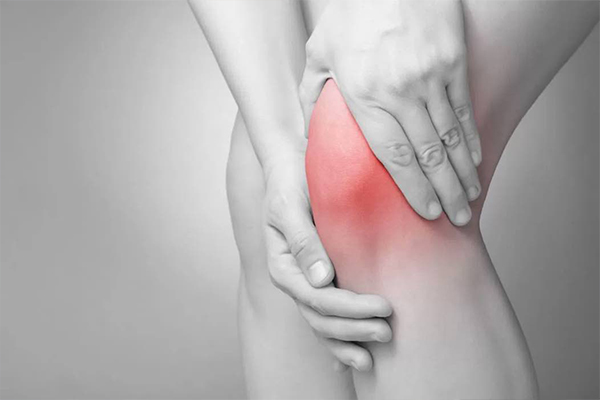 Thoái hóa khớp gối gây đau nhức, khó khăn trong vận động và di chuyển 