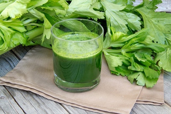 Cần tây thúc đẩy quá trình trao đổi chất, ngăn ngừa sự hấp thu mỡ thừa 