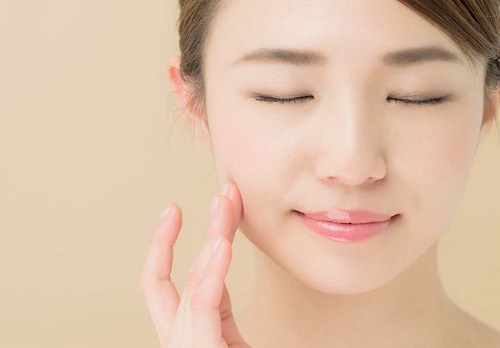 Vitamin E giúp loại bỏ đốm đen cho làn da sáng mịn